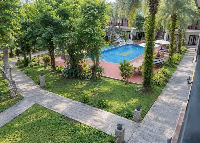Vang Vieng Savanh Sunset View Resort
